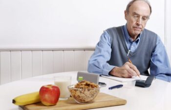 Complicațiile diabetului zaharat includ boala renală în stadiu terminal și retinopatia