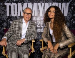 VEDETELE AU PARTICIPAT LA EVENIMENTULDE MODĂ TOMMYNOW “SEE NOW, BUY NOW” ÎN NEW YORK CITY