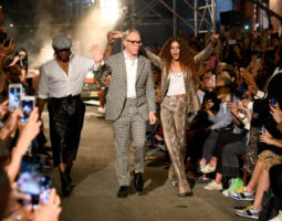 TOMMY HILFIGER REVINE ÎN NEW YORK CU EVENIMENTULDE MODĂ TOMMYNOW “SEE NOW, BUY NOW” ȘI DEBUTUL COLABORĂRII TOMMYXZENDAYA TOAMNĂ 2019