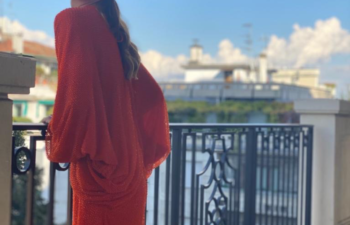 OLIVIA PALERMO A PURTAT TOMMY HILFIGER ÎN CADRUL EVENIMENTULUI DIGITAL GREEN CARPET FASHION AWARDS