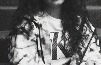 ALLA „Sunt genul de artist care dorește să ofere mai mult live decât virtual, nu îmi place să postez tot timpul ce fac și în niciun caz atunci când dobândesc ceva nou să mă postez un doi să arăt, pentru că păstrez pentru scenă și proiecte.”