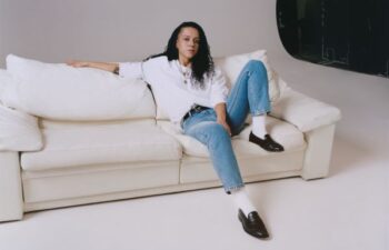 Calvin Klein lansează mini-seria video CKunfiltered Jeans