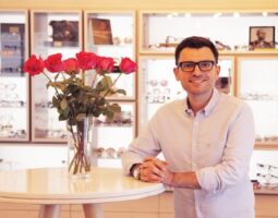 Medical Optik devine Eye Temple