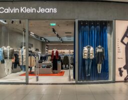 S-a deschis un nou magazin CALVIN KLEIN JEANS  în City Park Mall Constanța