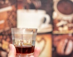 Cea mai simplă metodă de preparare a cafelei la rece