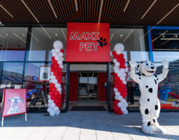 Maxi Pet deschide al treilea hipermarket pentru animale de companie din Bucuresti
